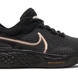Brand New! Wmns ZOOMX Invincible Run FK 2 Size 8 Blk/Metallic Silver